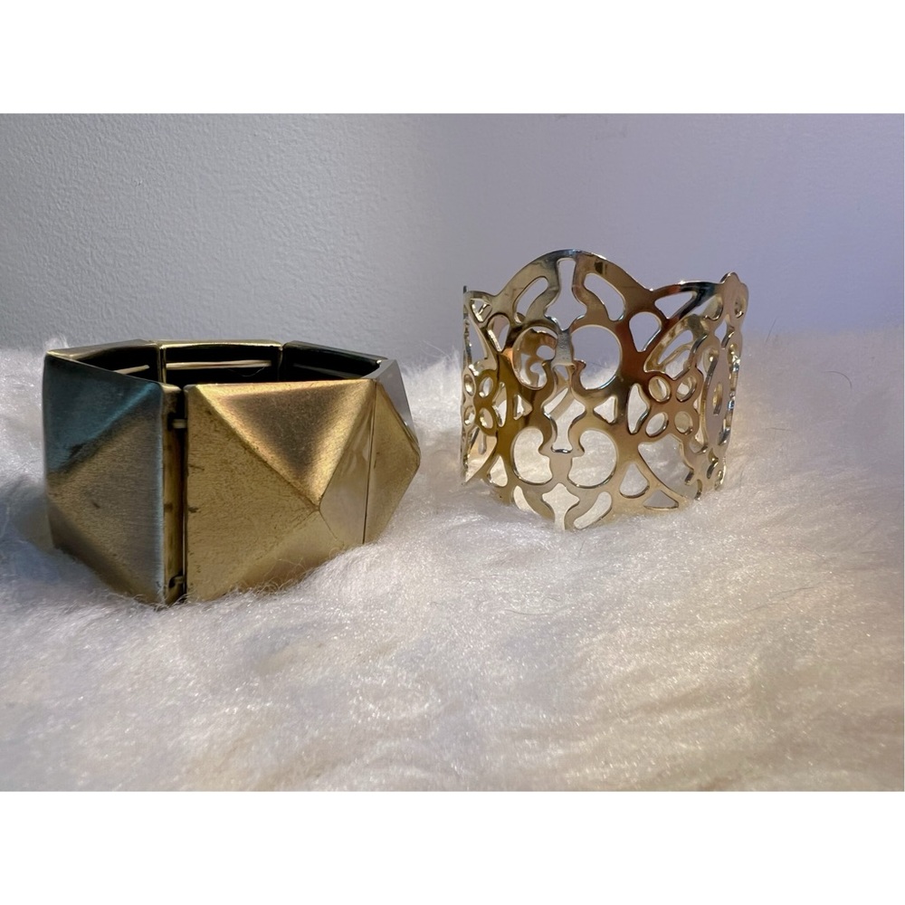 Stylish Vintage Style Bracelets Bundle in Good Condition Both size adjustment